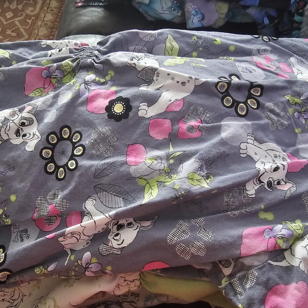 Grey With Pink Floral & Dalmation Print Scrub Top Size 2x